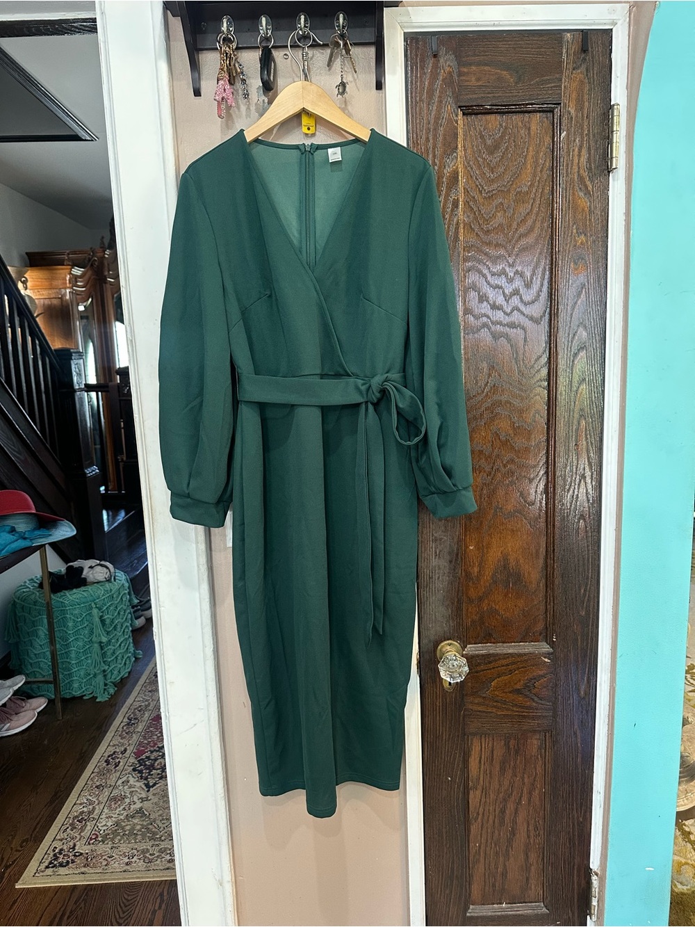 Elegant Deep Green Long Sleeve Midi Dress with Zipper Back and Belt